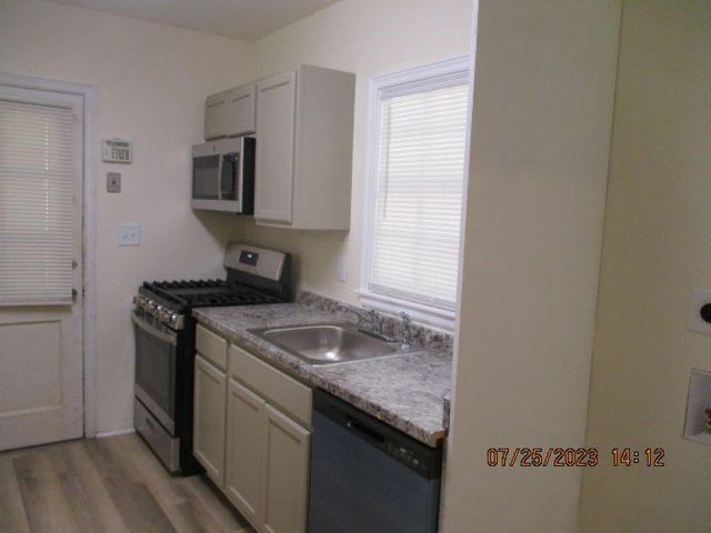 2032 Rector SW Drive, Atlanta, GA 30311