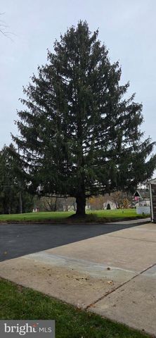 249 TWINING FORD RD, Richboro, PA 18954