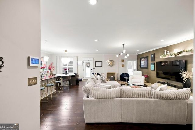 871 Tufthunter, Macon, GA 31210