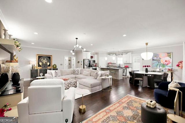 871 Tufthunter, Macon, GA 31210