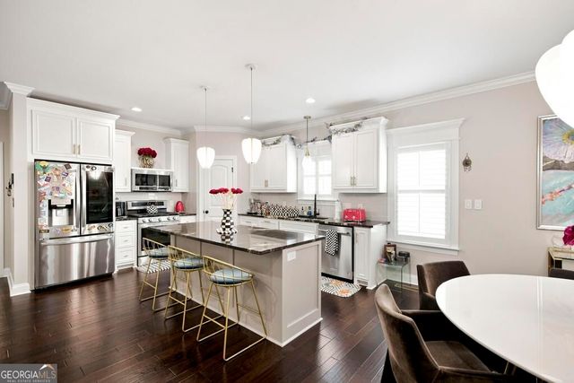 871 Tufthunter, Macon, GA 31210
