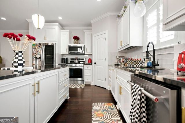 871 Tufthunter, Macon, GA 31210