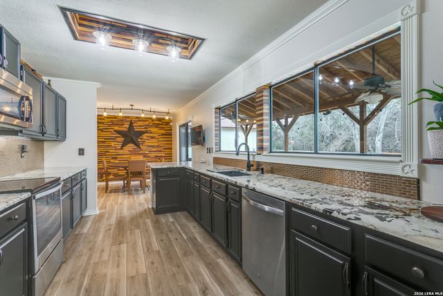 7632 Flower Bluff, San Antonio, TX 78240