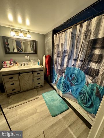 101 LENTZ WAY, Honey Brook, PA 19344