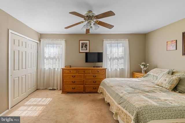 15127 KOVATS DR, Philadelphia, PA 19116