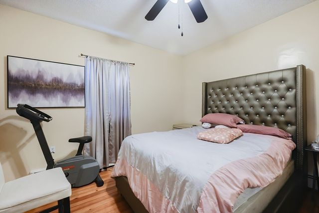 105 16th St, Fall River, MA 02723