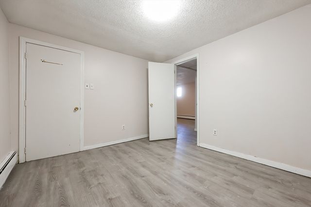 105 16th St, Fall River, MA 02723