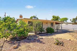 2849 N Desert Avenue, Tucson, AZ 85712