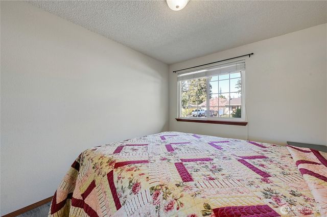 4273 Pioneer Place SE, Port Orchard, WA 98366