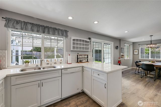 4273 Pioneer Place SE, Port Orchard, WA 98366