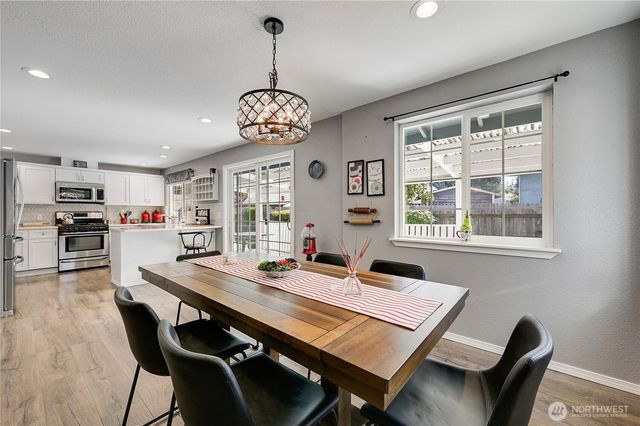 4273 Pioneer Place SE, Port Orchard, WA 98366