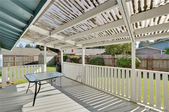 4273 Pioneer Place SE, Port Orchard, WA 98366