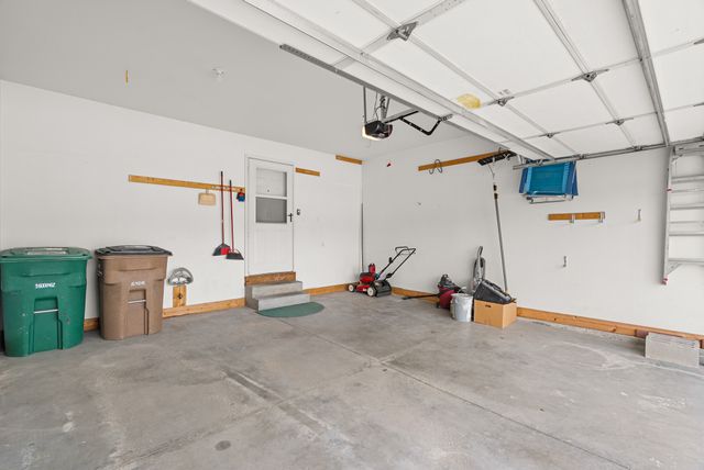 723 Kitterman Circle, Norwalk, IA 50211