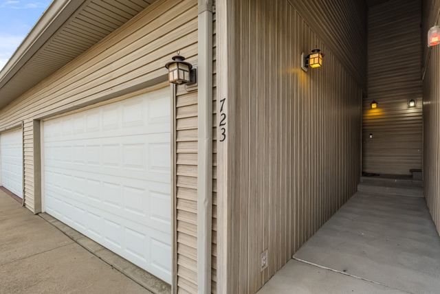 723 Kitterman Circle, Norwalk, IA 50211