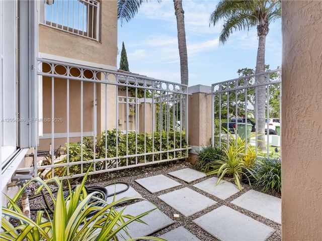 17071 NW 22nd St, Pembroke Pines, FL 33028