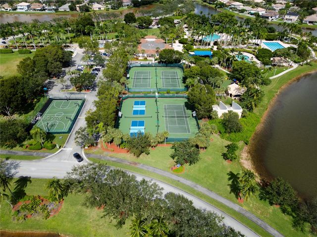 17071 NW 22nd St, Pembroke Pines, FL 33028