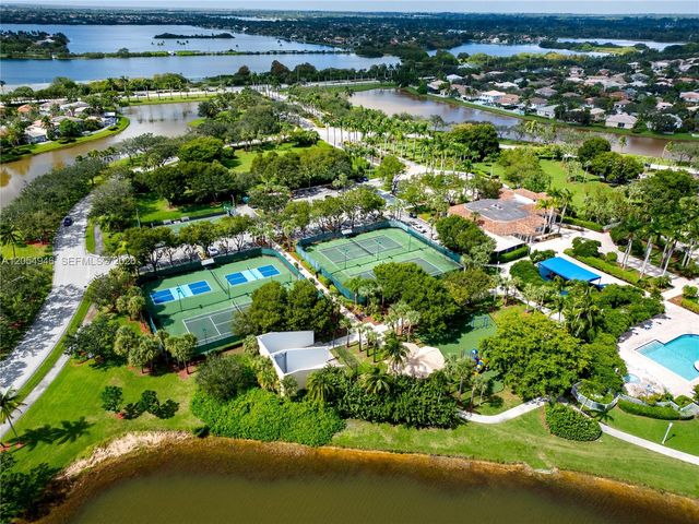 17071 NW 22nd St, Pembroke Pines, FL 33028