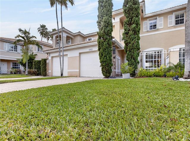 17071 NW 22nd St, Pembroke Pines, FL 33028
