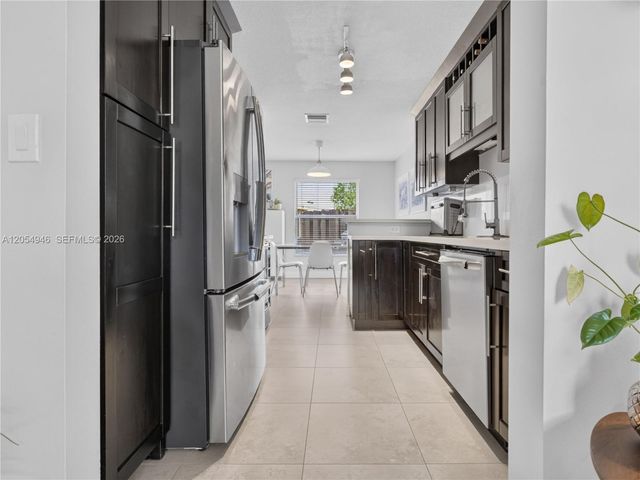 17071 NW 22nd St, Pembroke Pines, FL 33028