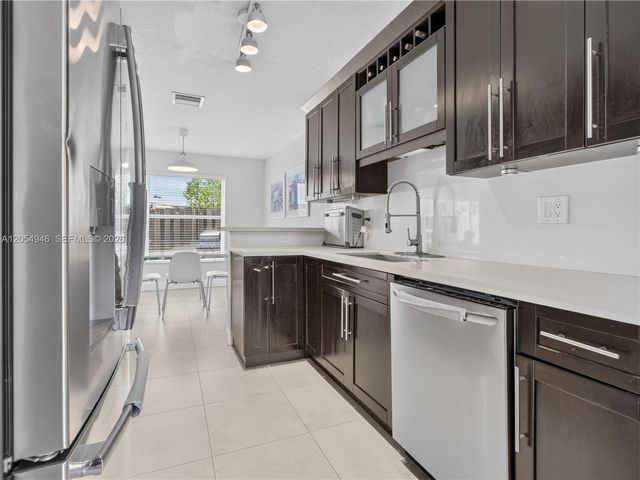 17071 NW 22nd St, Pembroke Pines, FL 33028