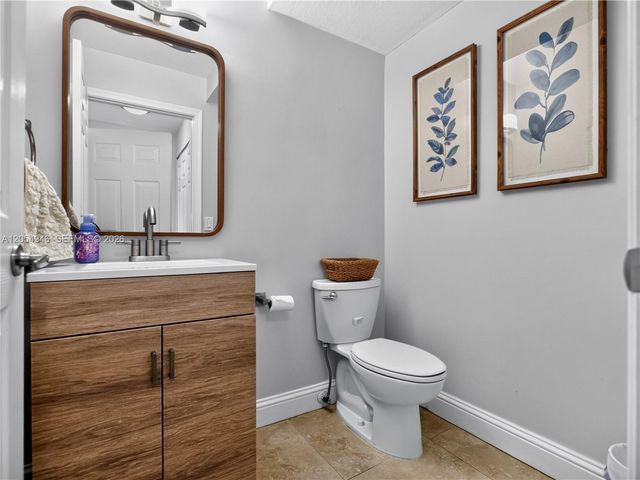 17071 NW 22nd St, Pembroke Pines, FL 33028