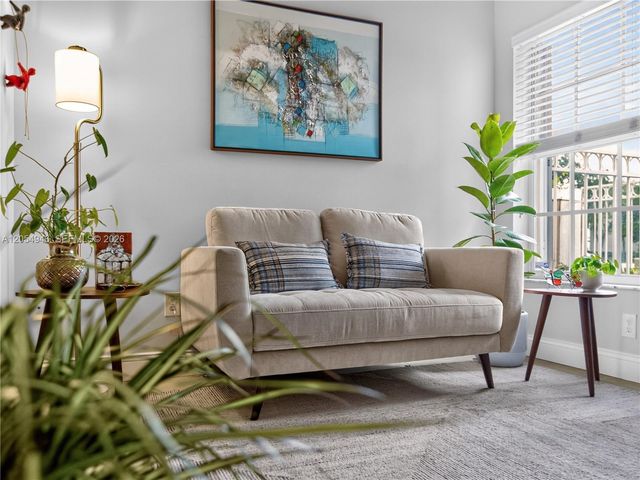 17071 NW 22nd St, Pembroke Pines, FL 33028