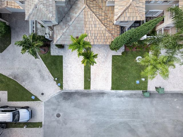17071 NW 22nd St, Pembroke Pines, FL 33028