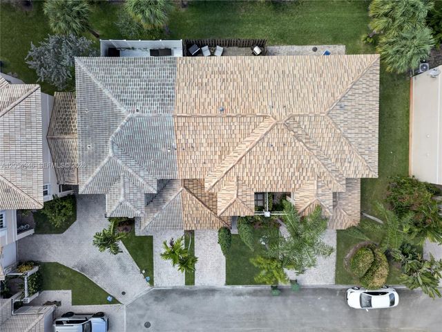 17071 NW 22nd St, Pembroke Pines, FL 33028