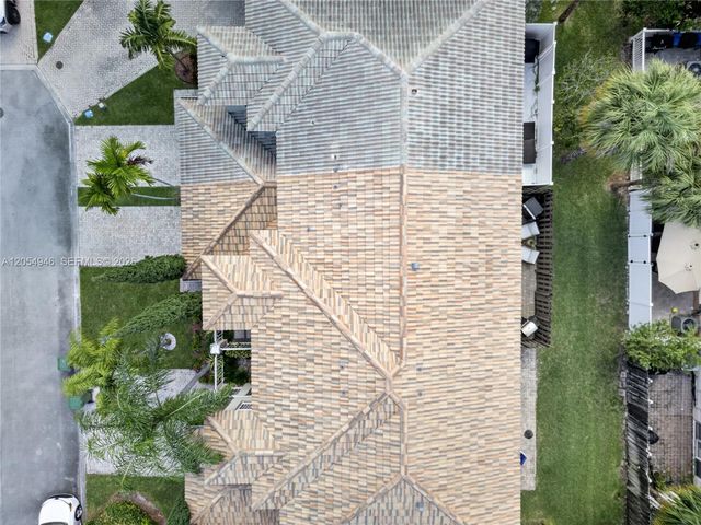 17071 NW 22nd St, Pembroke Pines, FL 33028