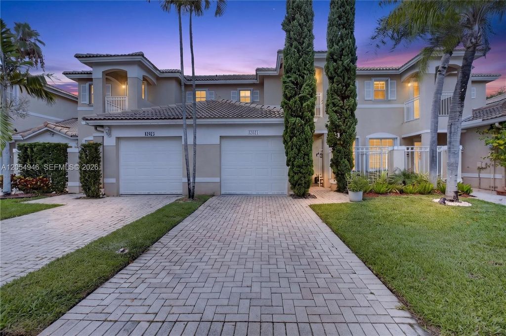17071 NW 22nd St, Pembroke Pines, FL 33028