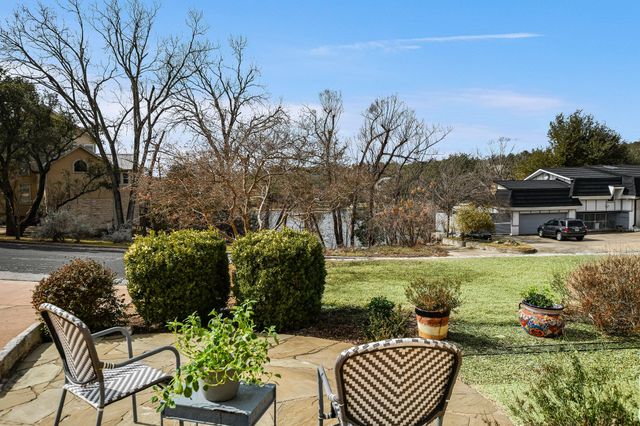 9016 Balcones Club DR, Austin, TX 78750