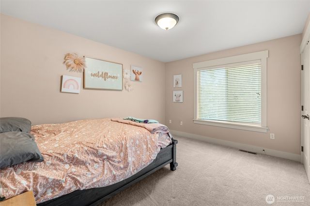 5844 Ashbourne Lane SE, Olympia, WA 98501