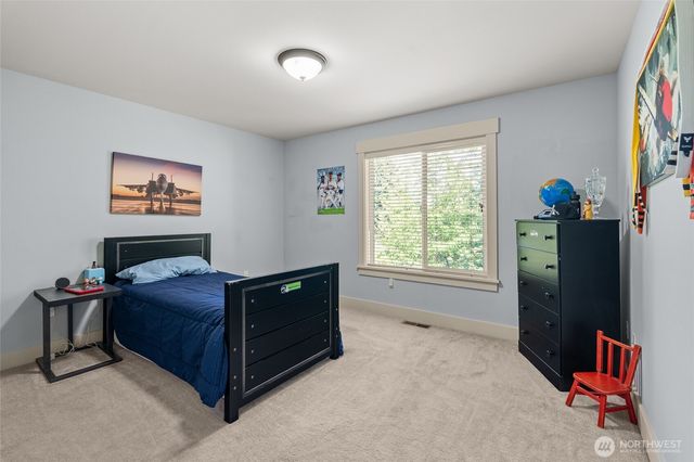 5844 Ashbourne Lane SE, Olympia, WA 98501