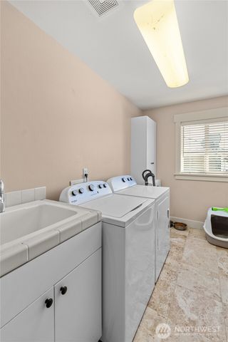 5844 Ashbourne Lane SE, Olympia, WA 98501
