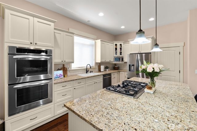 5844 Ashbourne Lane SE, Olympia, WA 98501