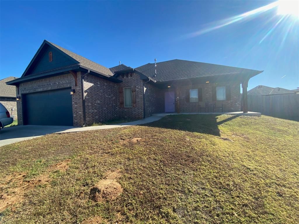 20768 Santa Fe Avenue, Harrah, OK 73045