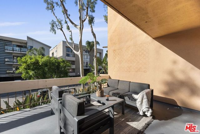 750 N Kings Road 124, West Hollywood, CA 90069