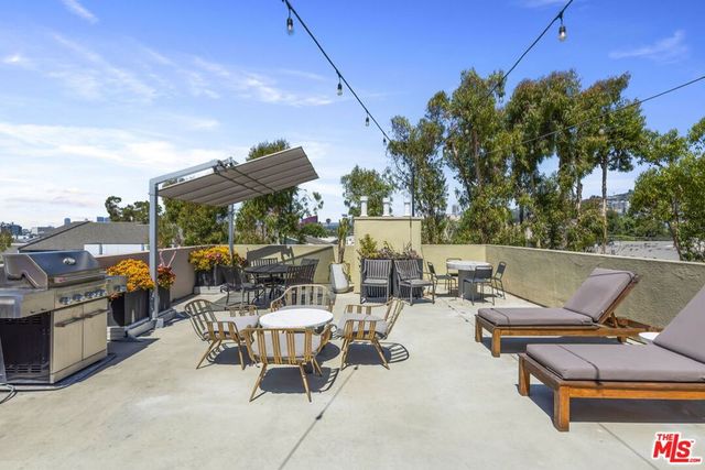 750 N Kings Road 124, West Hollywood, CA 90069