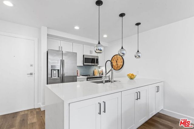 750 N Kings Road 124, West Hollywood, CA 90069