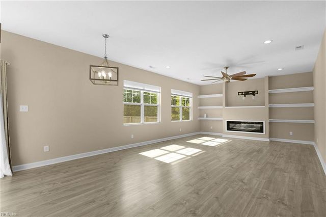 1224 Commerce AVE, Chesapeake, VA 23324