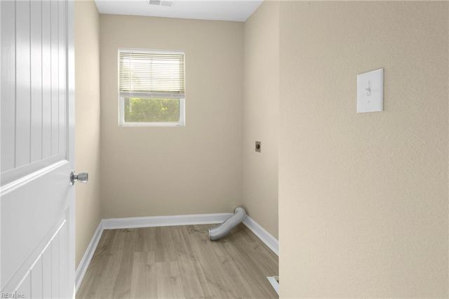 1224 Commerce AVE, Chesapeake, VA 23324