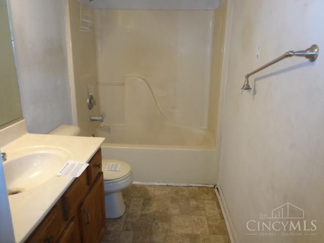 2413 Buckingham Court, Middletown, OH 45044