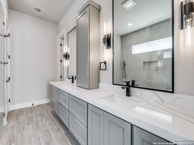 22114 Touring Ln, San Antonio, TX 78257