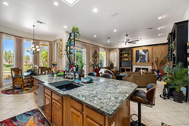 36291 Royal Sage Court, Palm Desert, CA 92211