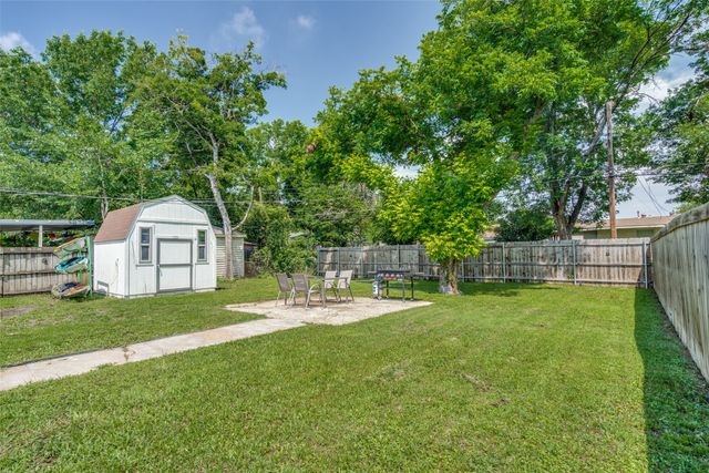10225 Pinecrest Drive, Dallas, TX 75228
