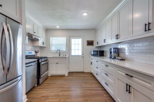 10225 Pinecrest Drive, Dallas, TX 75228