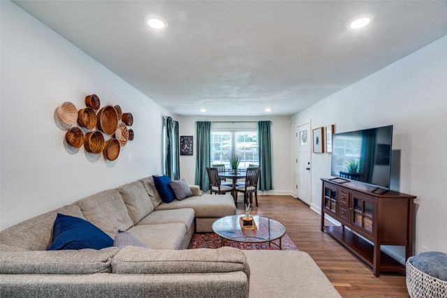 10225 Pinecrest Drive, Dallas, TX 75228