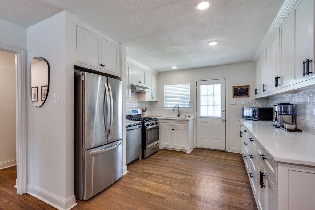 10225 Pinecrest Drive, Dallas, TX 75228