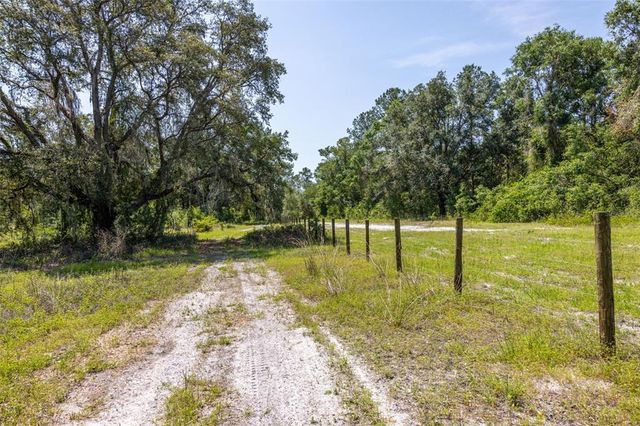 21455 US HWY 98, Dade City, FL 33523