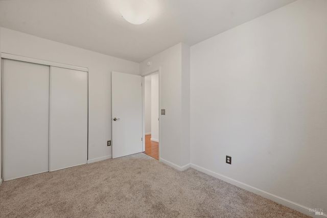 105 Freedom Ct, Vacaville, CA 95687